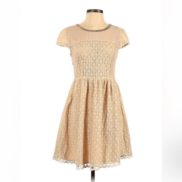 Ede la Peach crochet and gold chain fit and flare dress, size 40 or US 8 med - Picture 1 of 7